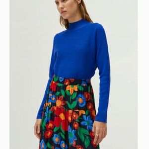 Compañía Fantástica Blue Mock Neck Viscose Sweater,  Large